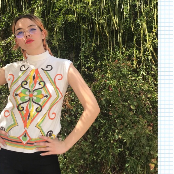 Vintage 1960’s mock turtleneck 🍄 - Picture 1 of 2